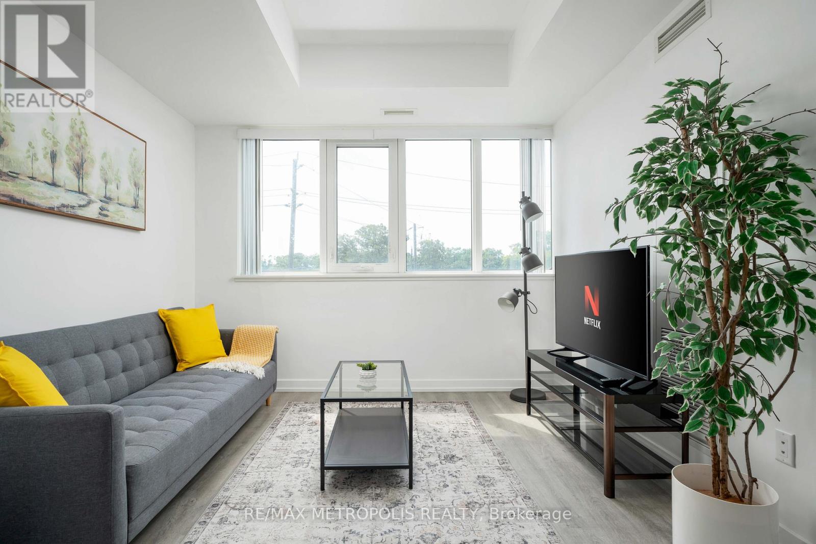 307 - 2300 St Clair Avenue W, Toronto, Ontario  M6N 0B3 - Photo 2 - W12751162