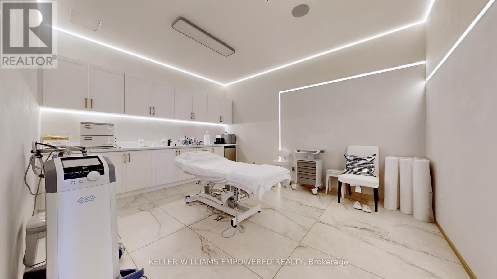 41 - 1545 Cornwall Road, Oakville, Ontario  L6J 0B2 - Photo 8 - W12751604