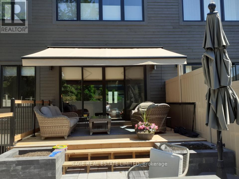 10 Brant Avenue, Mississauga (Port Credit), Ontario  L5G 3N8 - Photo 41 - W12753040