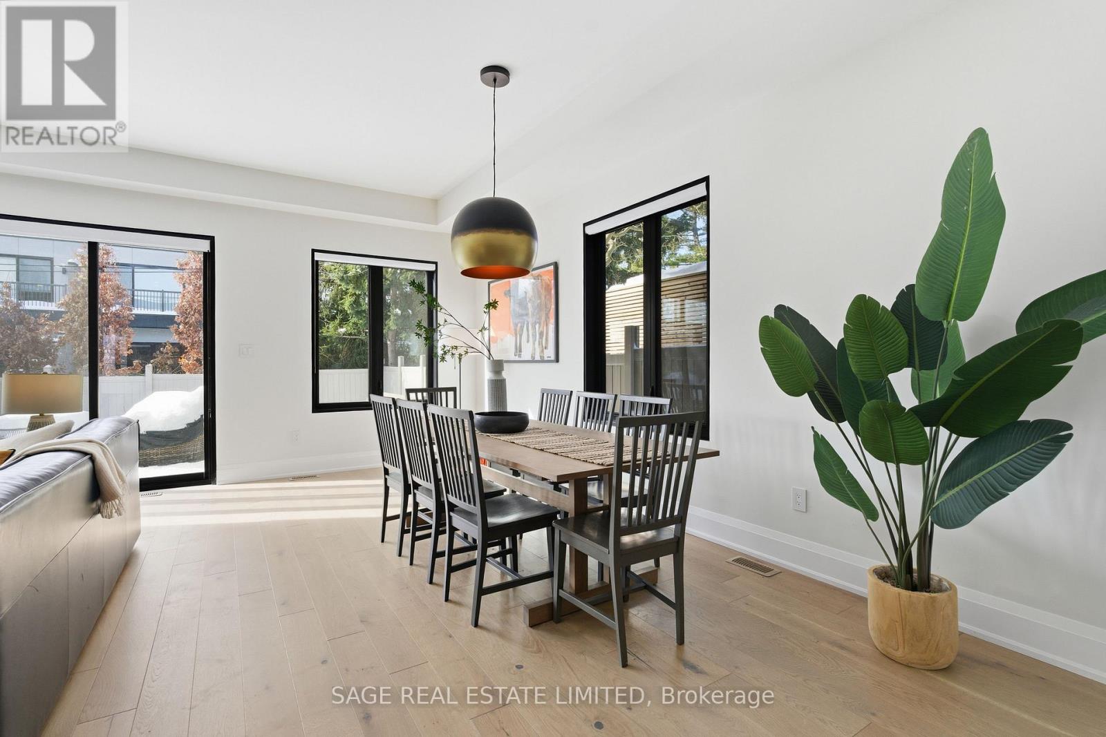 10 Brant Avenue, Mississauga (Port Credit), Ontario  L5G 3N8 - Photo 10 - W12753040