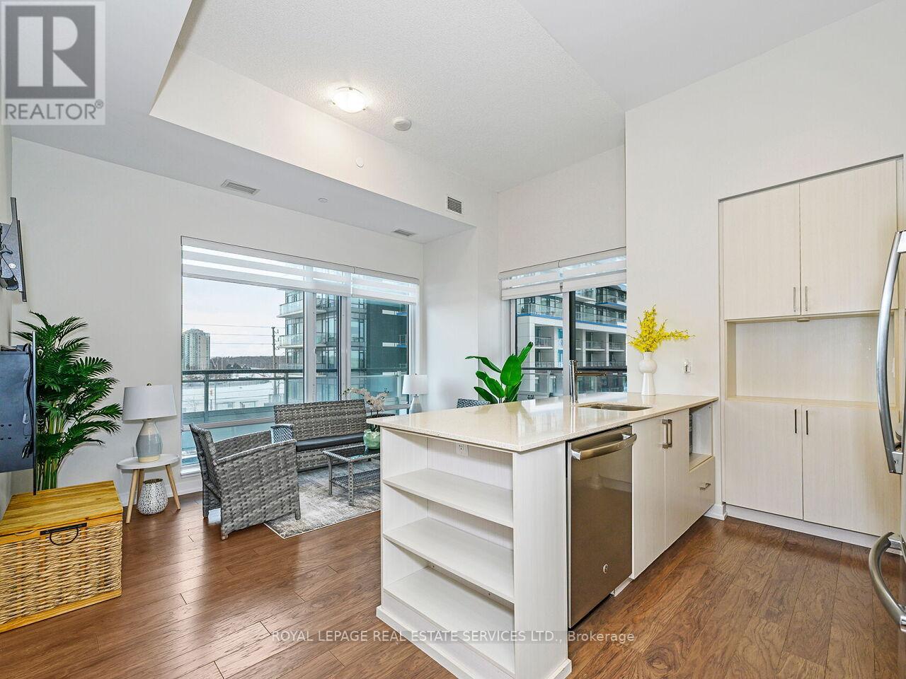 408 - 2560 Eglinton Avenue W, Mississauga, Ontario  L5M 0Y3 - Photo 4 - W12753082