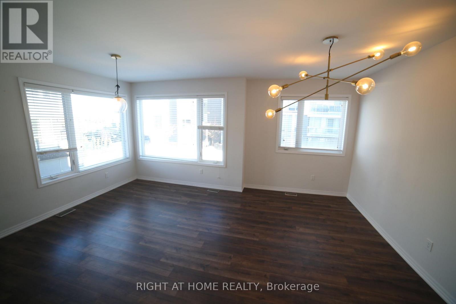 33 - 3019 Creekshore Common, Oakville (Go Glenorchy), Ontario  L6M 1L8 - Photo 7 - W12753266