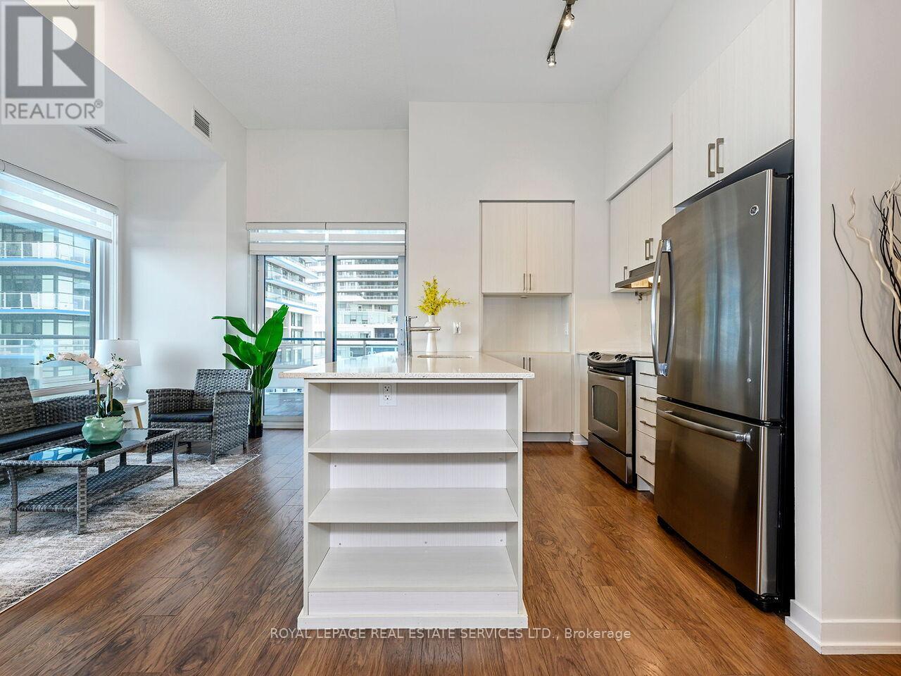 408 - 2560 Eglinton Avenue W, Mississauga, Ontario  L5M 0Y3 - Photo 3 - W12753082