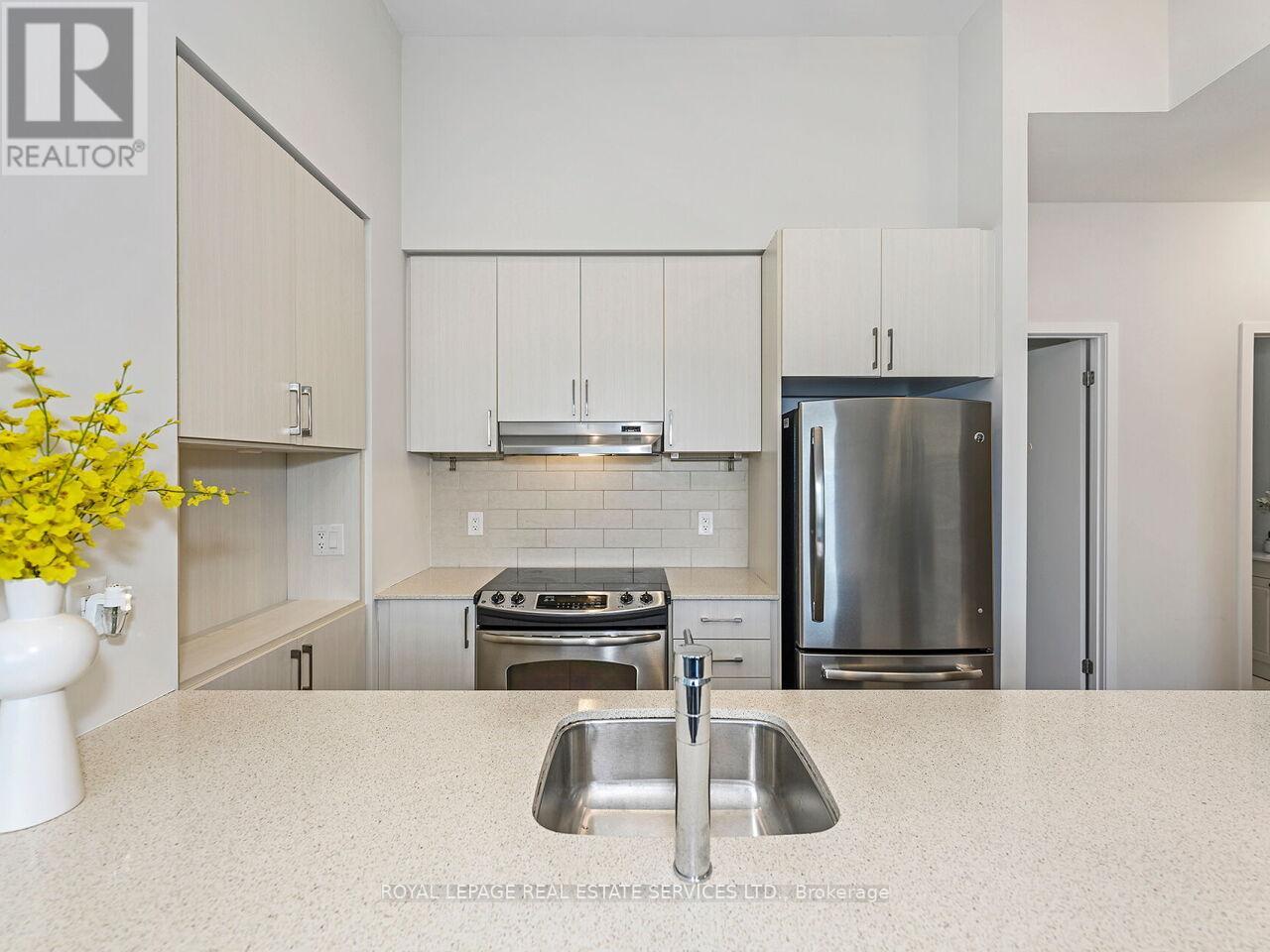 408 - 2560 Eglinton Avenue W, Mississauga, Ontario  L5M 0Y3 - Photo 9 - W12753082