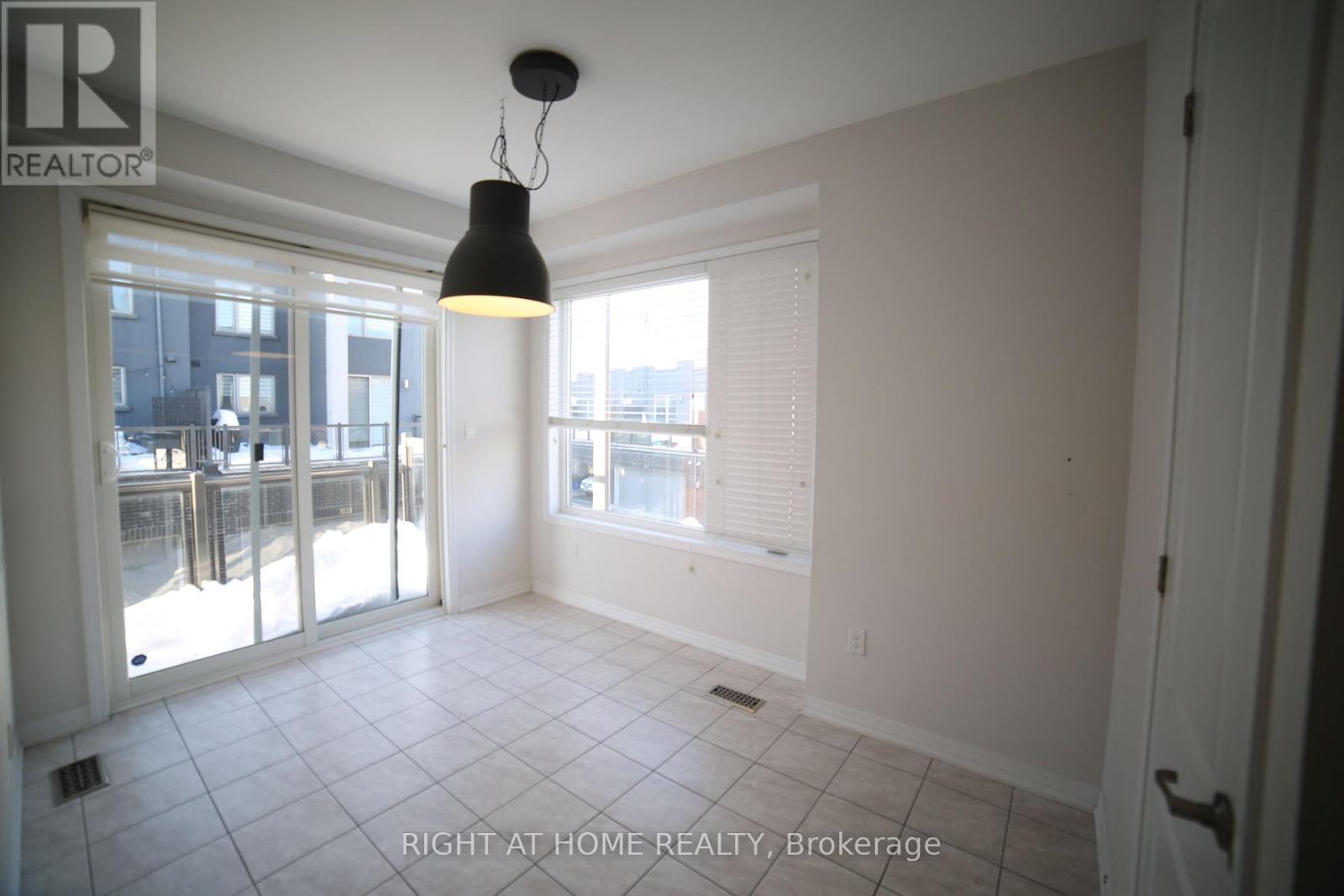 33 - 3019 Creekshore Common, Oakville (Go Glenorchy), Ontario  L6M 1L8 - Photo 12 - W12753266