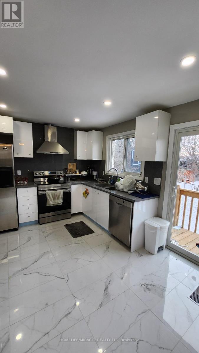 Main - 219 Mcmurchy Avenue, Brampton (Brampton South), Ontario  L6Y 1Z2 - Photo 3 - W12754276