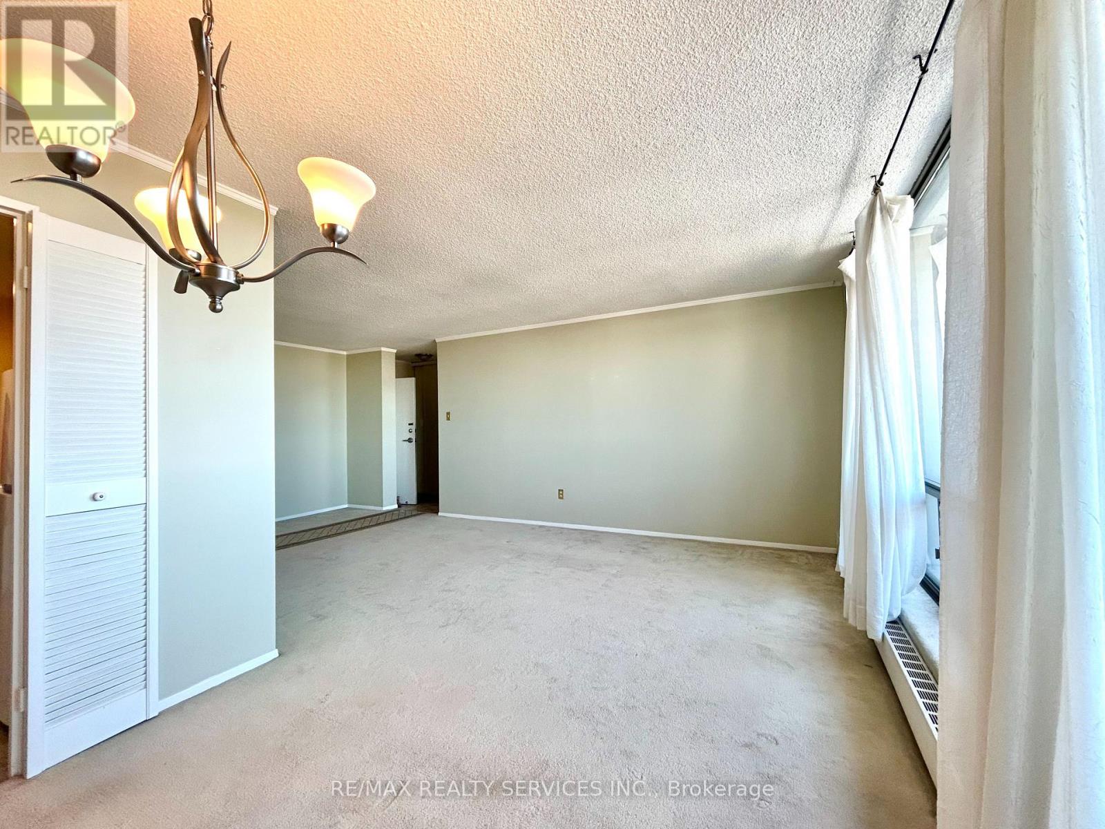 701 - 2929 Aquitaine Avenue, Mississauga (Meadowvale), Ontario  L5N 2C7 - Photo 8 - W12754214