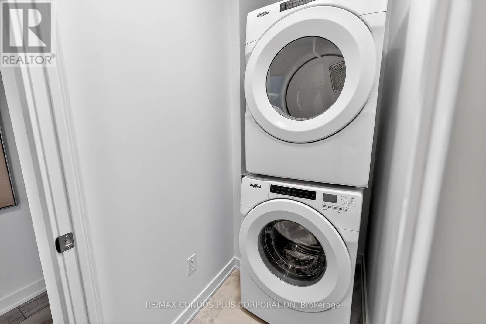 1104 - 1035 Southdown Road, Mississauga (Clarkson), Ontario  L5J 0A3 - Photo 29 - W12754418