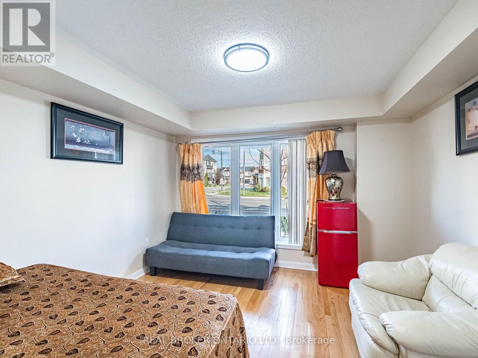 632 Scott Boulevard, Milton, Ontario  L9T 0P2 - Photo 9 - W12754338