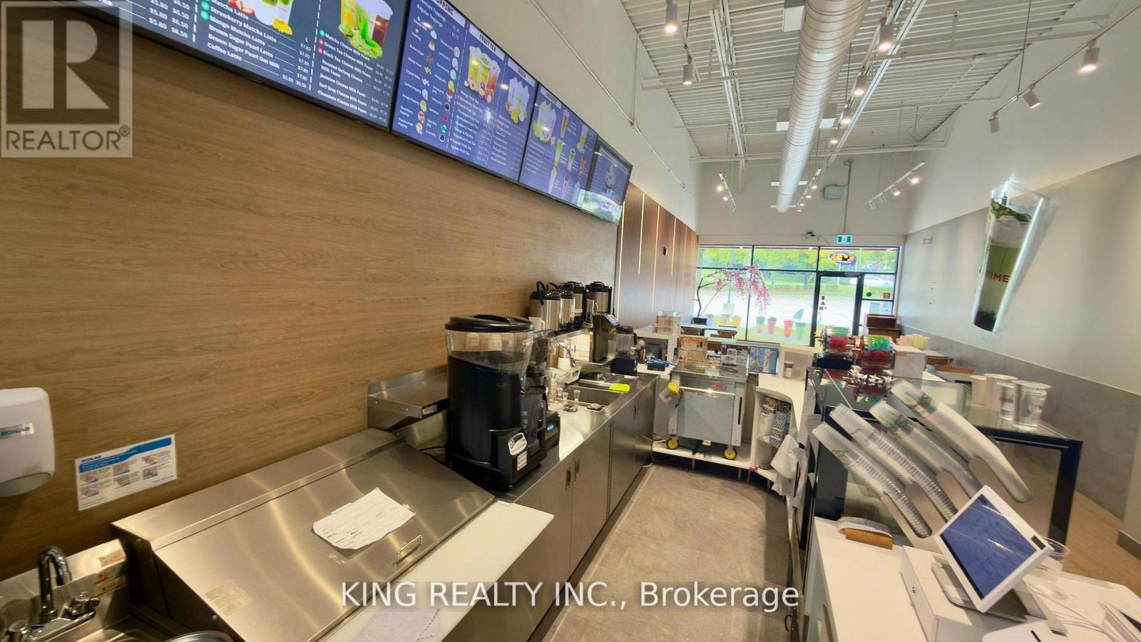 966 Dundas Street E, Mississauga (Dixie), Ontario  L4Y 4H5 - Photo 6 - W12754498