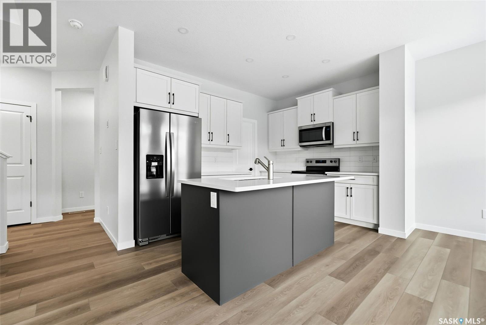 3149 Favel Drive, Regina, Saskatchewan  S4V 4C7 - Photo 3 - SK021881