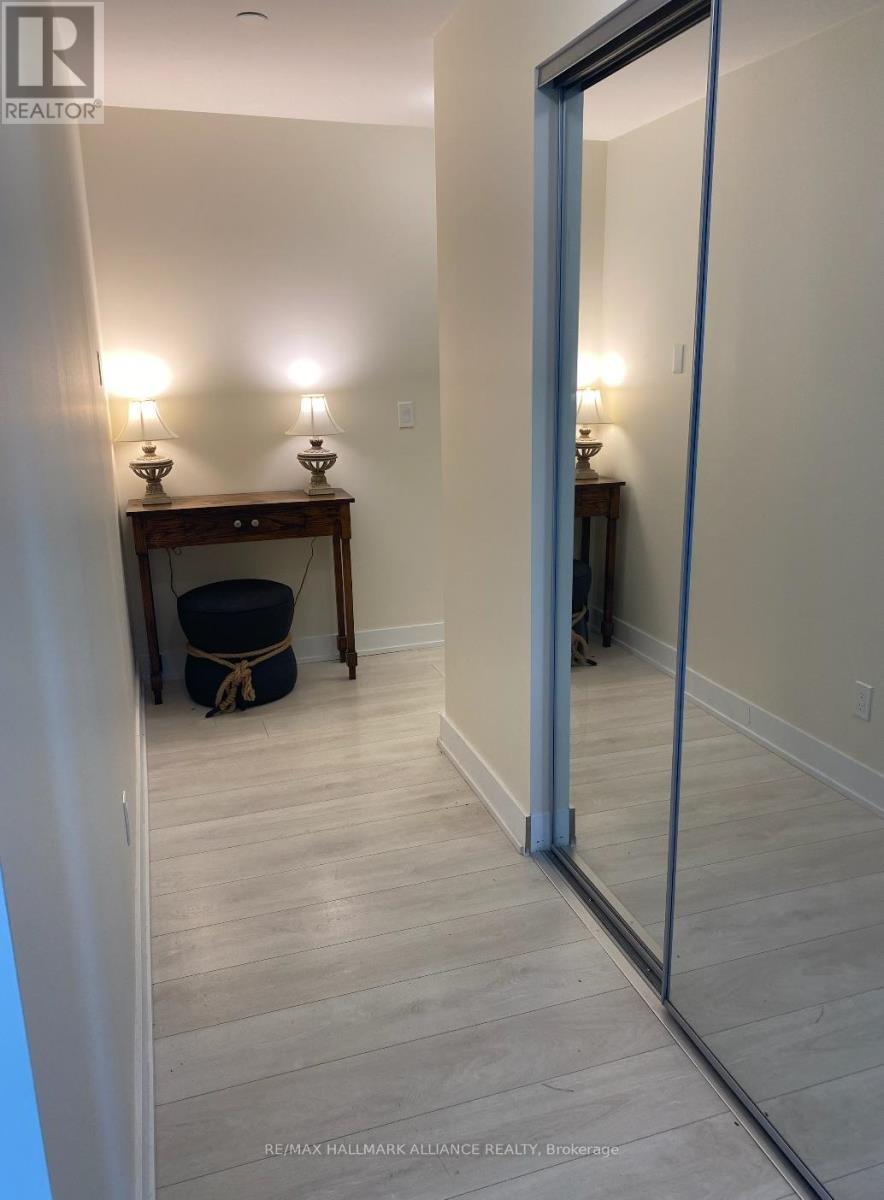 1804 - 297 Oak Walk Drive, Oakville (Ro River Oaks), Ontario  L6H 3R6 - Photo 6 - W12754578