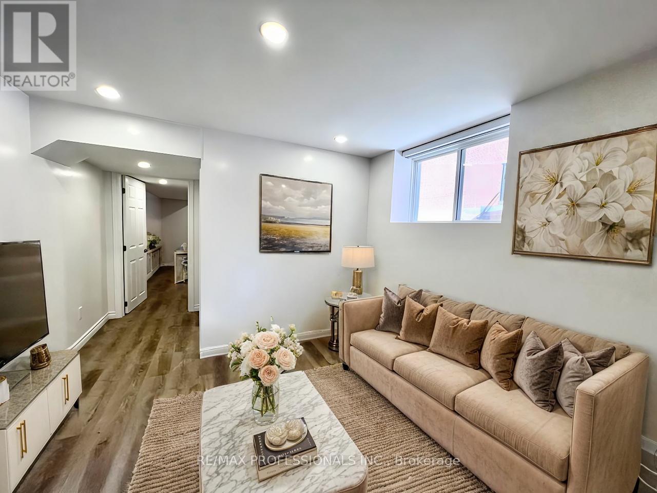 LOWER - 2046 DEER PARK ROAD, Oakville, Ontario