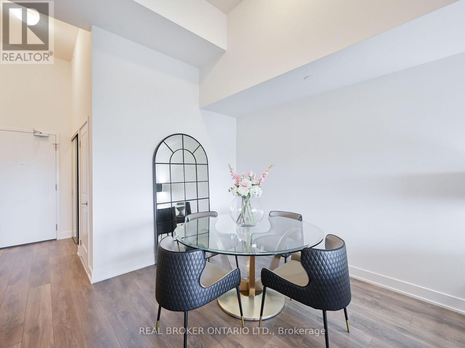 411 - 297 Oak Walk Drive, Oakville, Ontario  L6H 3R6 - Photo 13 - W12754664