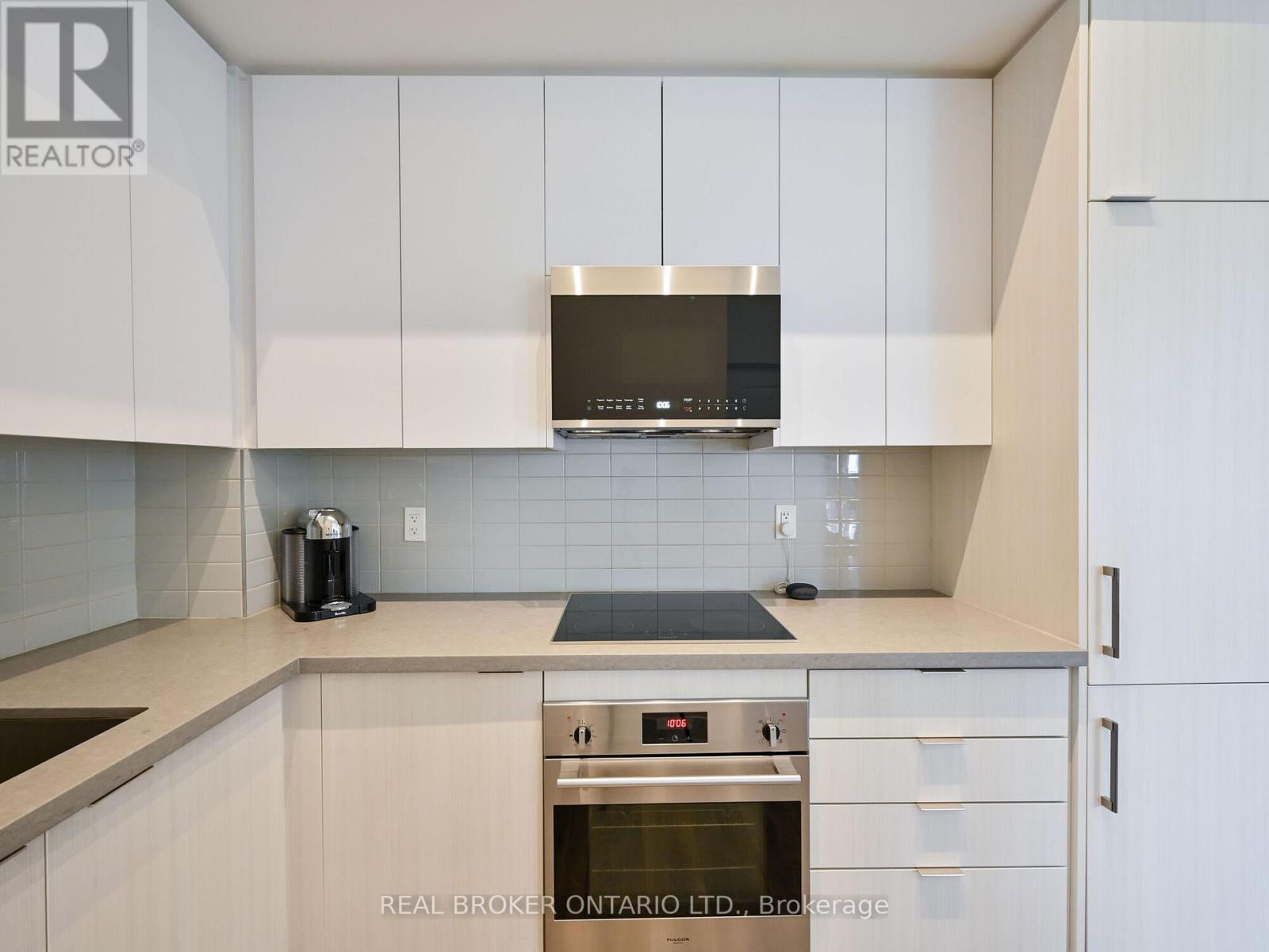 411 - 297 Oak Walk Drive, Oakville, Ontario  L6H 3R6 - Photo 23 - W12754664