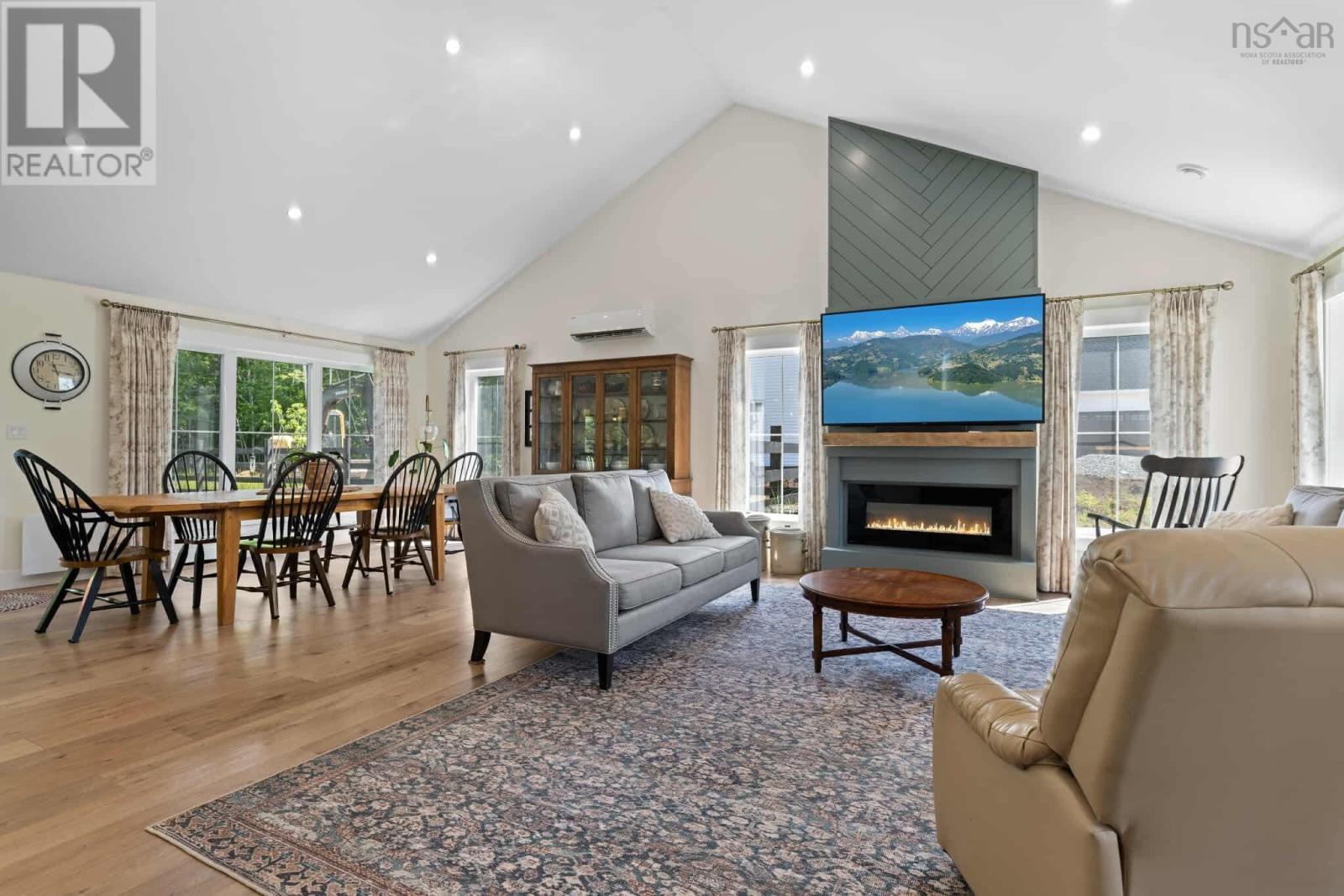 406 Falmouth Back Road, Falmouth, Nova Scotia  B0P 1P0 - Photo 4 - 202600596