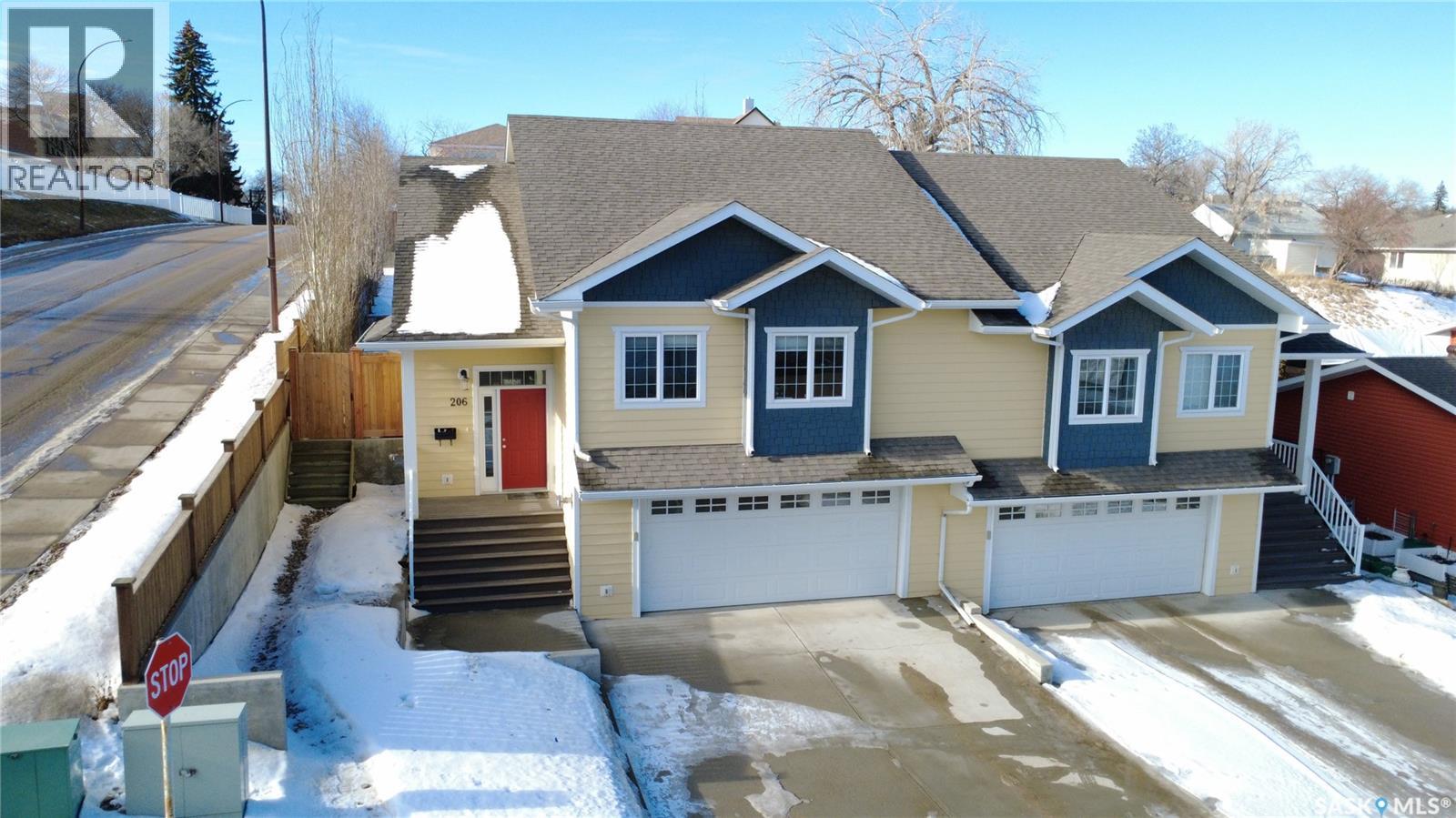 206 8th Avenue Ne, Swift Current, Saskatchewan  S9H 2P4 - Photo 27 - SK027906