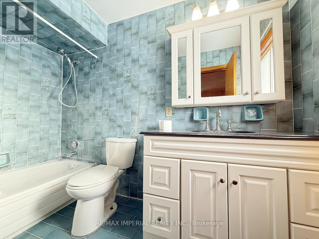 13089 10 Side Road, Halton Hills, Ontario  L6Z 1B3 - Photo 14 - W12754850