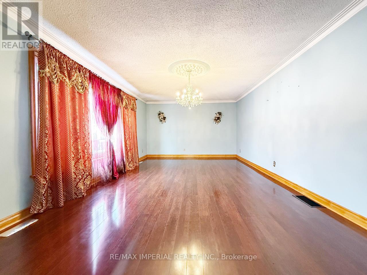 13089 10 Side Road, Halton Hills, Ontario  L6Z 1B3 - Photo 7 - W12754850