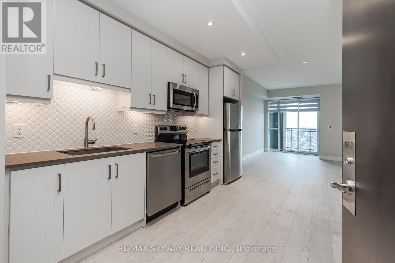 1607 - 15 Lynch Street, Brampton, Ontario  L6W 2Z8 - Photo 9 - W12754848