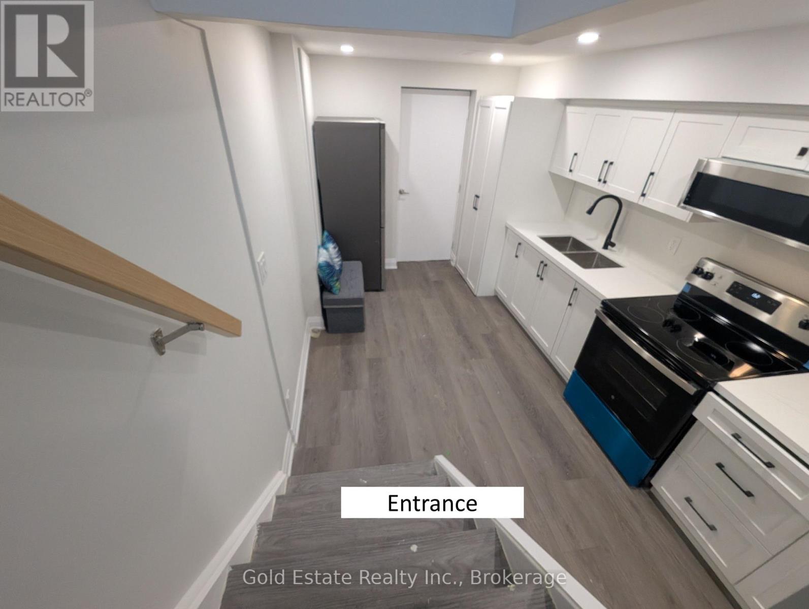 Lower - 37 Westfield Trail S, Oakville, Ontario  L6H 6C5 - Photo 5 - W12754948