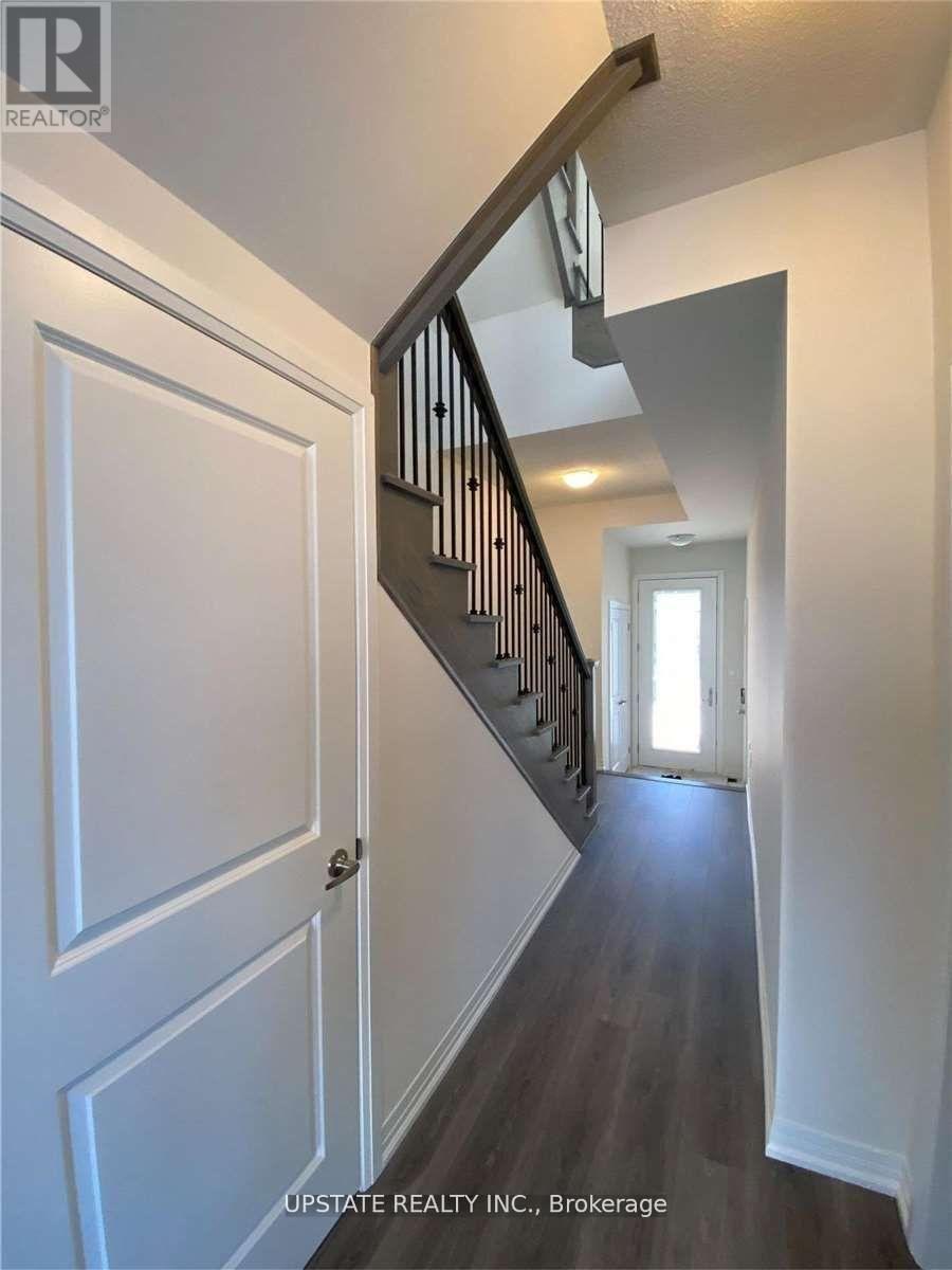 120 Purple Sage Drive, Brampton, Ontario  L6P 4P4 - Photo 4 - W12754962