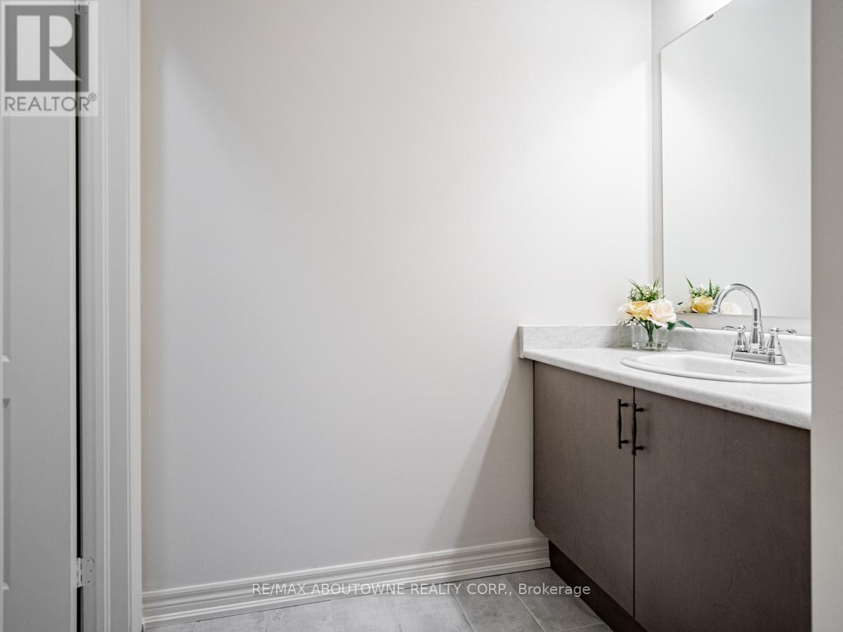 533 Dundas Street E, Oakville (Jm Joshua Meadows), Ontario  L6H 3P6 - Photo 18 - W12754998