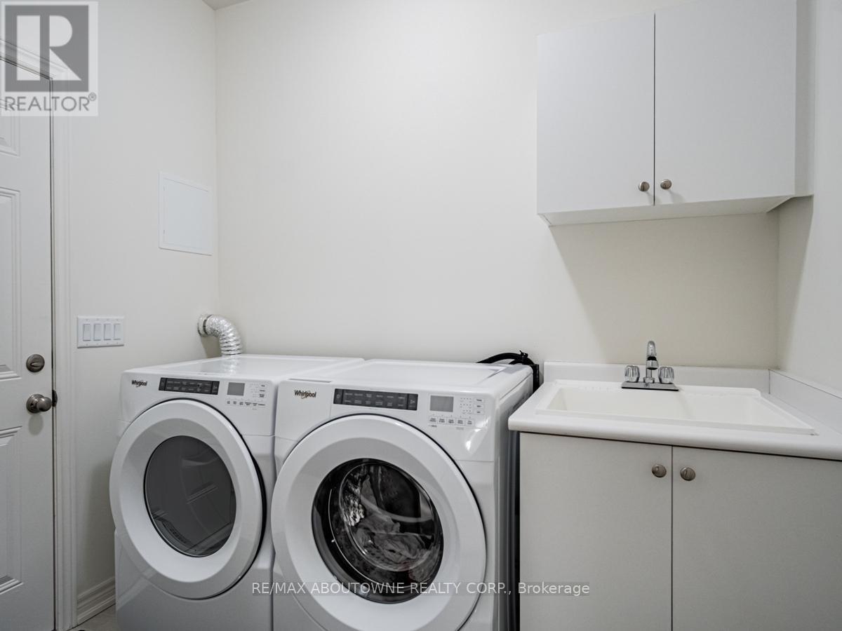 533 Dundas Street E, Oakville (Jm Joshua Meadows), Ontario  L6H 3P6 - Photo 17 - W12754998