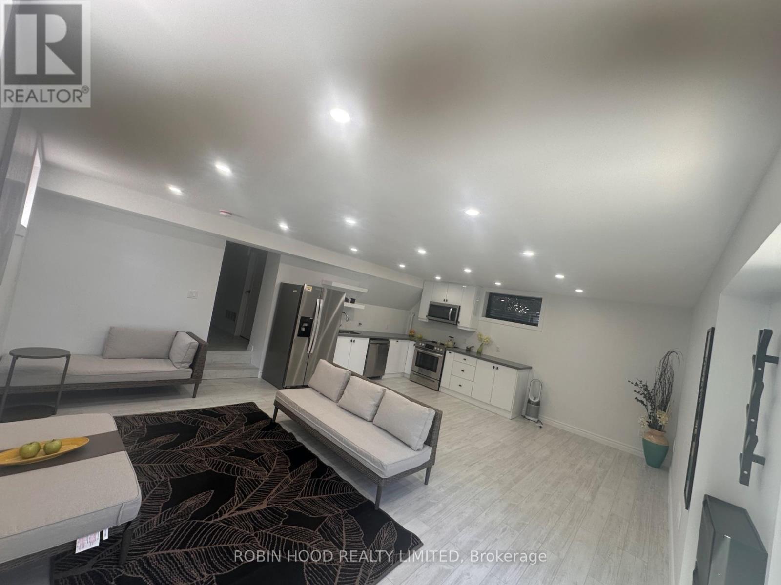 BASEMENT - 325 RANEE AVENUE, Toronto, Ontario