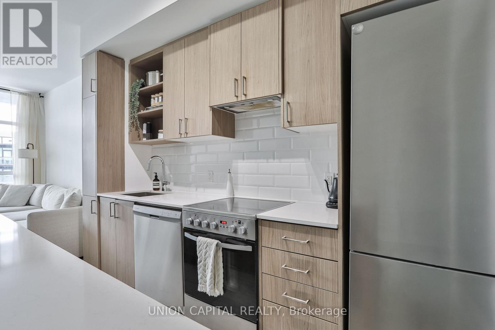 303 - 50 George Butchart Drive, Toronto, Ontario  M3K 0C9 - Photo 6 - W12755028