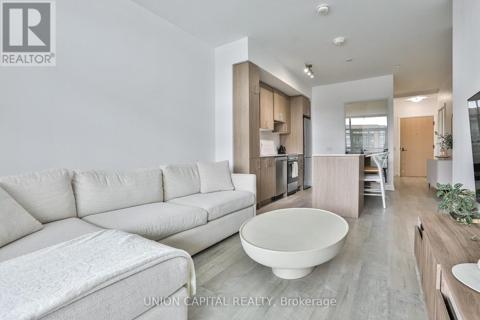 303 - 50 George Butchart Drive, Toronto, Ontario  M3K 0C9 - Photo 8 - W12755028