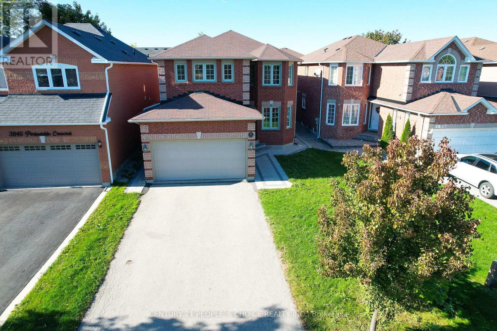 3841 PERIWINKLE CRESCENT, Mississauga, Ontario