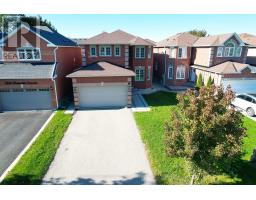 3841 PERIWINKLE CRESCENT, Mississauga, Ontario