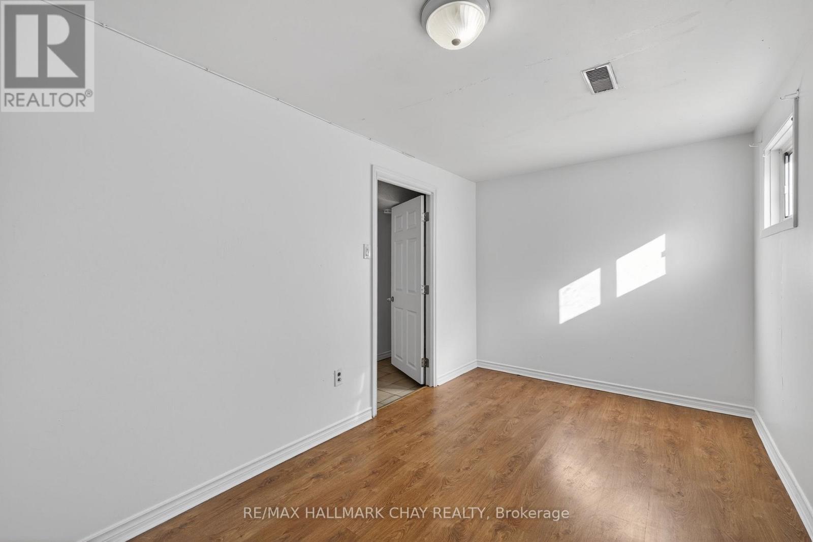 328 Lara Woods, Mississauga, Ontario  L5A 3A9 - Photo 27 - W12755130