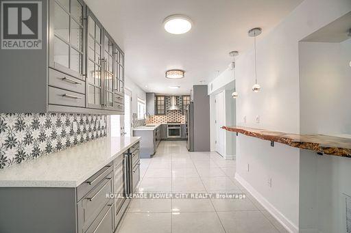 Main Floor - 12 Gondola Crescent, Brampton, Ontario  L6S 1W6 - Photo 11 - W12755140