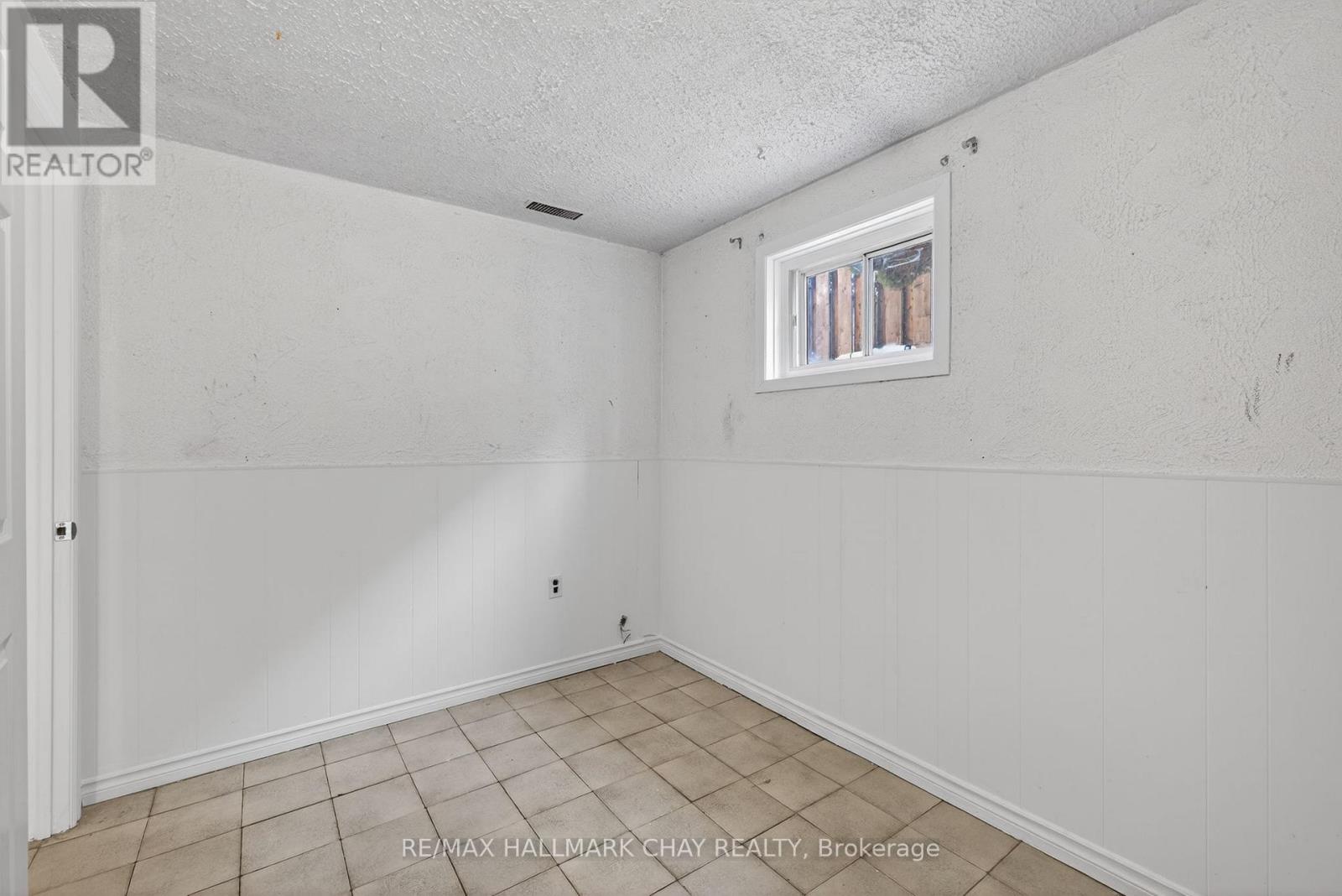 328 Lara Woods, Mississauga, Ontario  L5A 3A9 - Photo 29 - W12755130