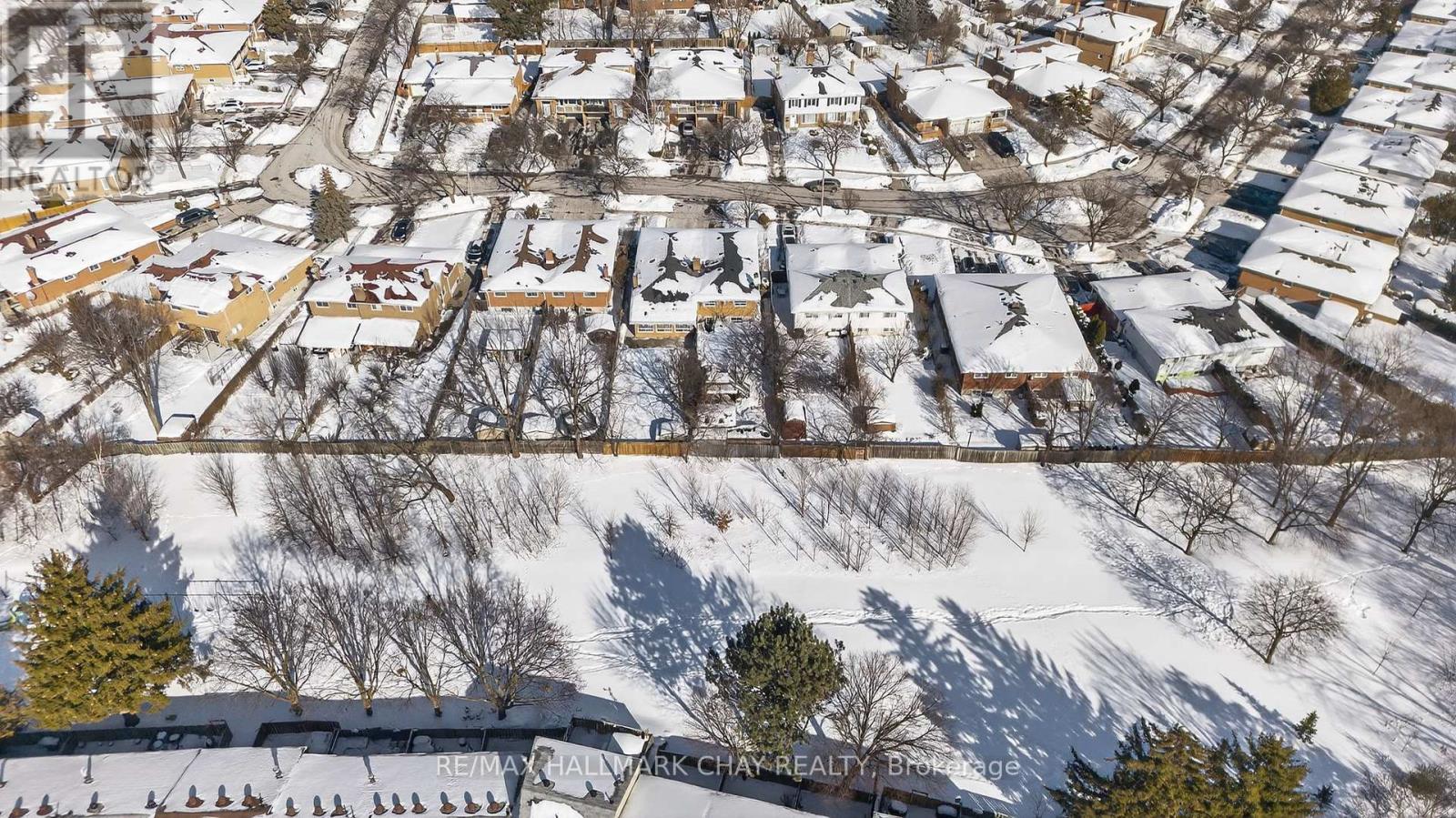 328 Lara Woods, Mississauga, Ontario  L5A 3A9 - Photo 2 - W12755130