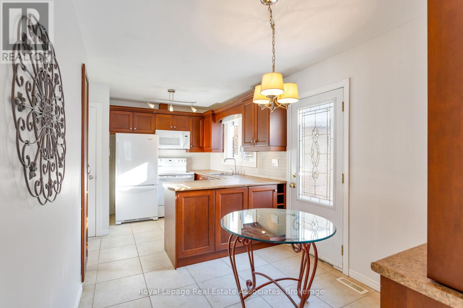 958 Fletcher Valley Crescent, Mississauga, Ontario  L5J 2X7 - Photo 17 - W12755152