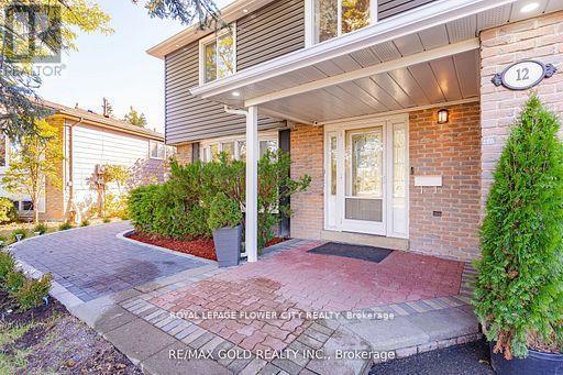 Main Floor - 12 Gondola Crescent, Brampton, Ontario  L6S 1W6 - Photo 2 - W12755140