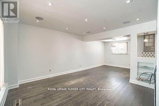 Main Floor - 12 Gondola Crescent, Brampton, Ontario  L6S 1W6 - Photo 4 - W12755140