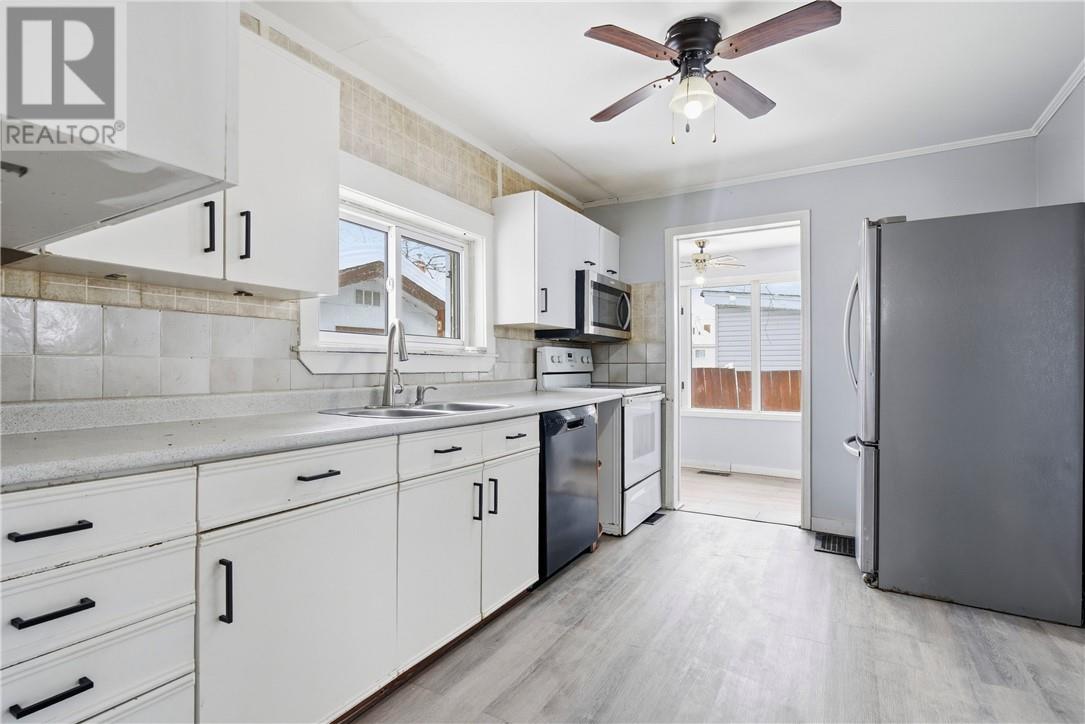 620 Laforest Avenue, Sudbury, Ontario  P3C 5K1 - Photo 2 - 2126333