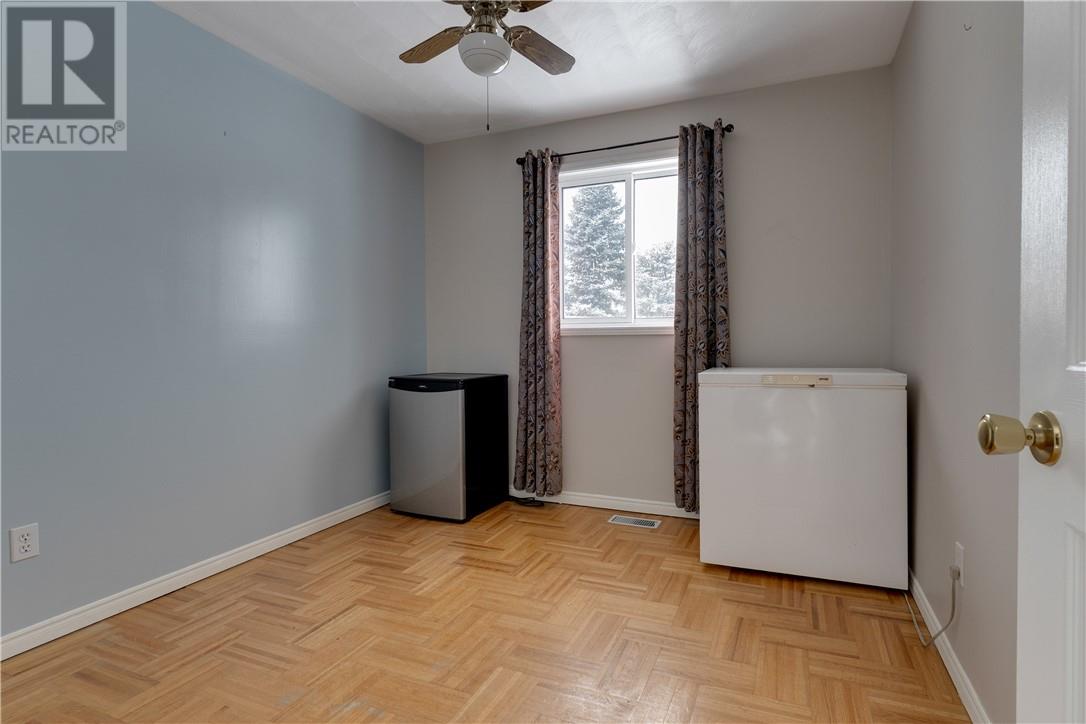 5744 Gagnon Street, Azilda, Ontario  P0M 1B0 - Photo 12 - 2126322