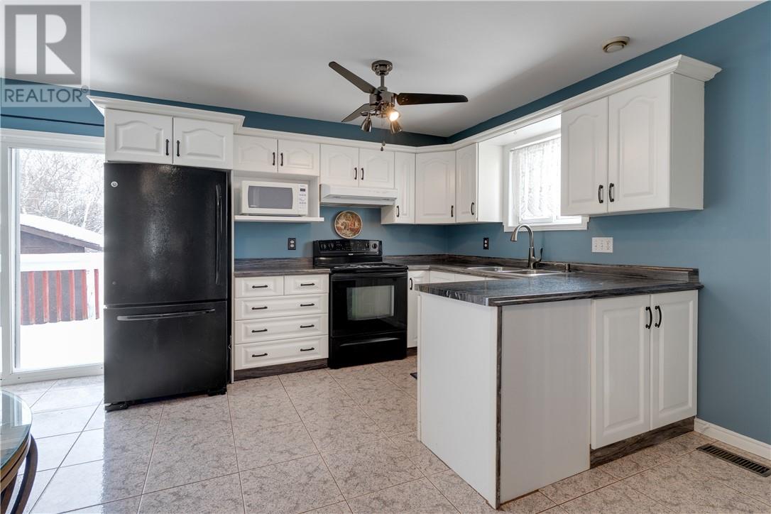 5744 Gagnon Street, Azilda, Ontario  P0M 1B0 - Photo 2 - 2126322