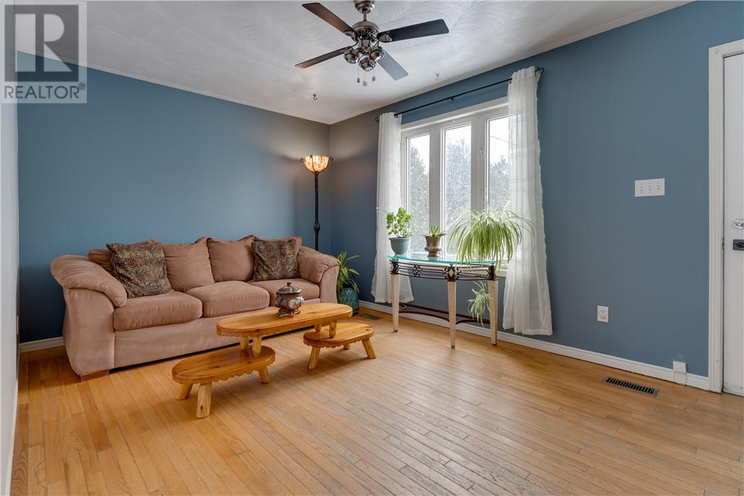 5744 Gagnon Street, Azilda, Ontario  P0M 1B0 - Photo 7 - 2126322