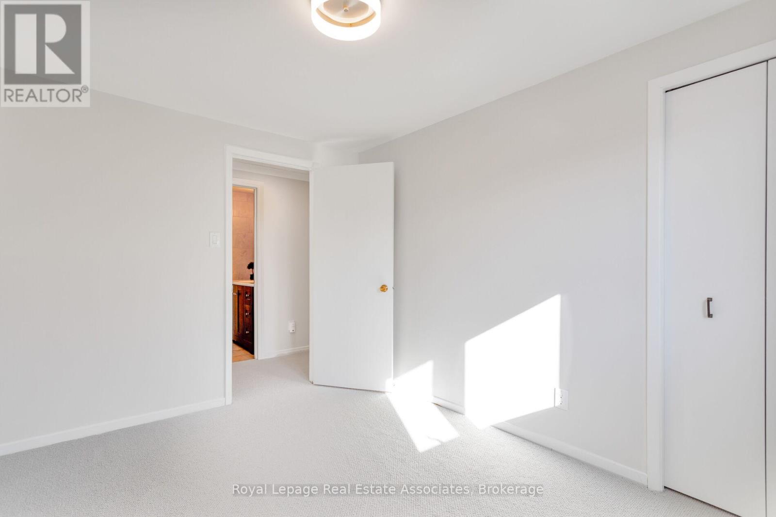 958 Fletcher Valley Crescent, Mississauga, Ontario  L5J 2X7 - Photo 29 - W12755152