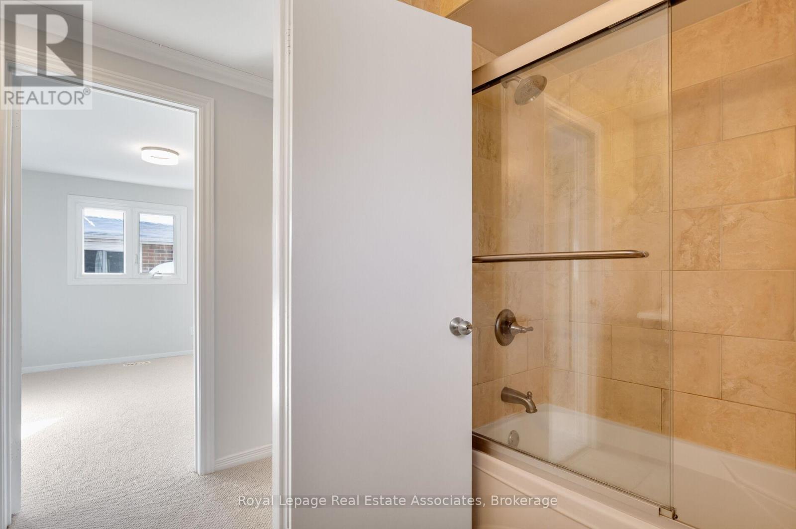 958 Fletcher Valley Crescent, Mississauga, Ontario  L5J 2X7 - Photo 31 - W12755152