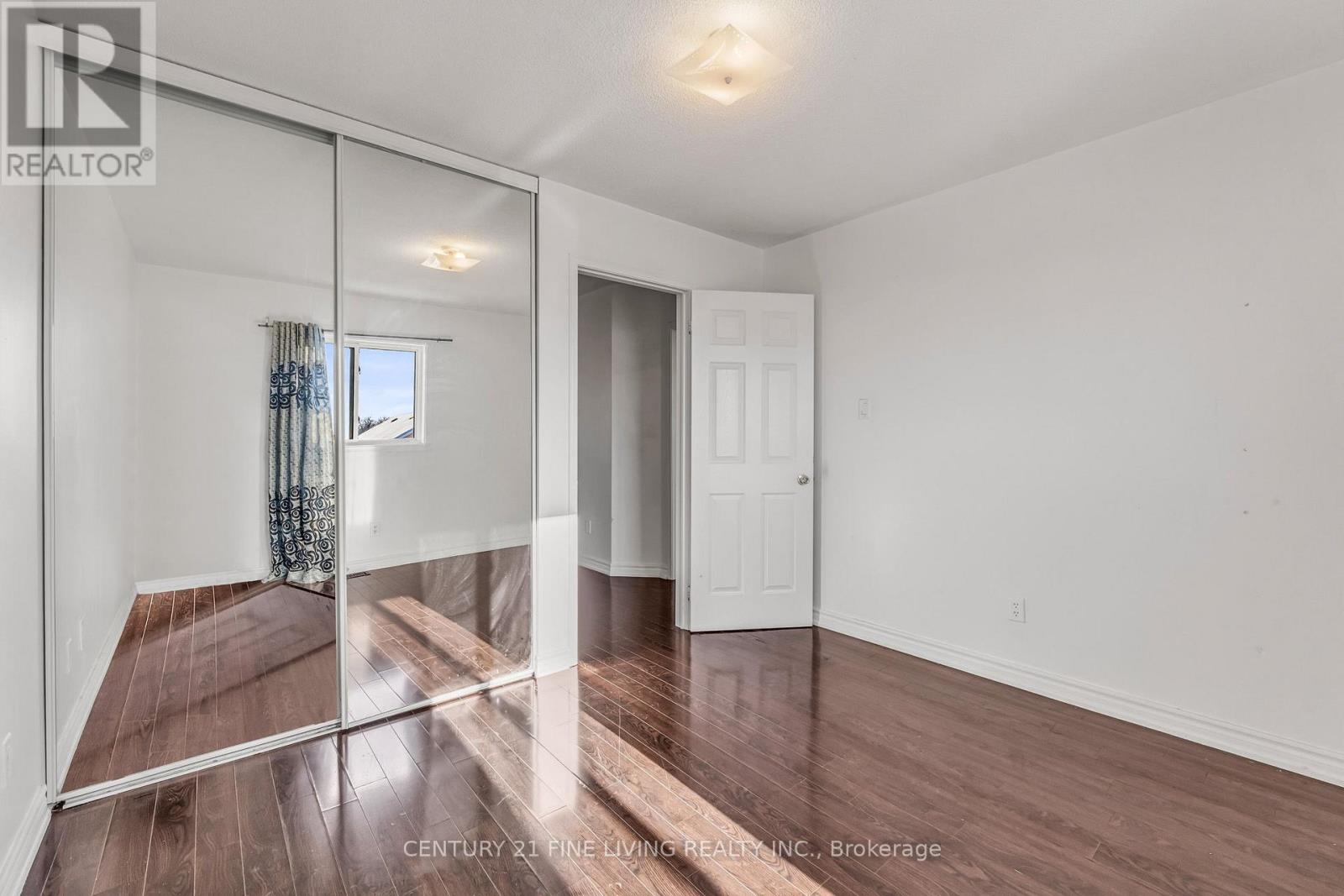 71 Ravenscliffe Court, Brampton, Ontario  L6X 4N9 - Photo 34 - W12755182