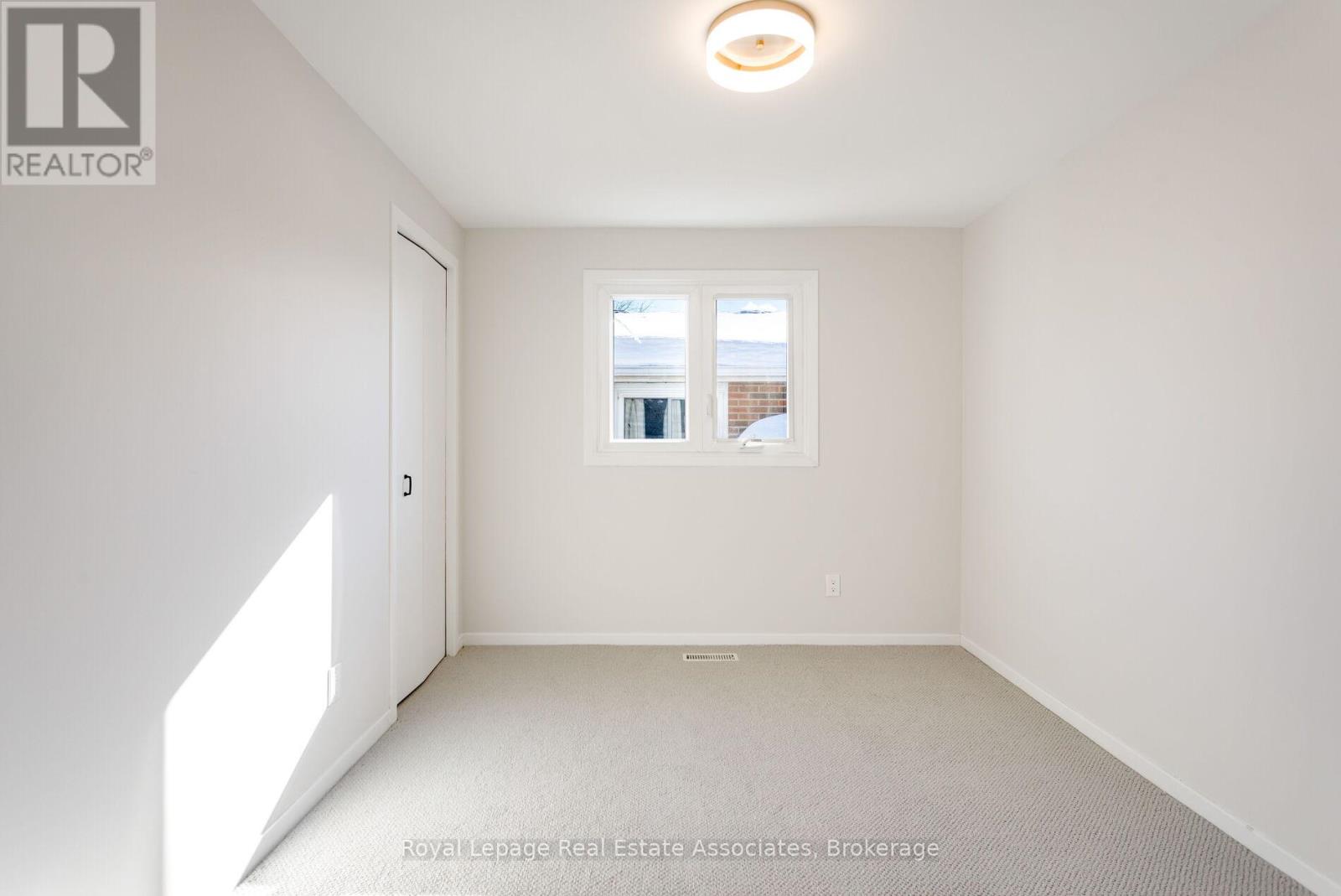 958 Fletcher Valley Crescent, Mississauga, Ontario  L5J 2X7 - Photo 28 - W12755152