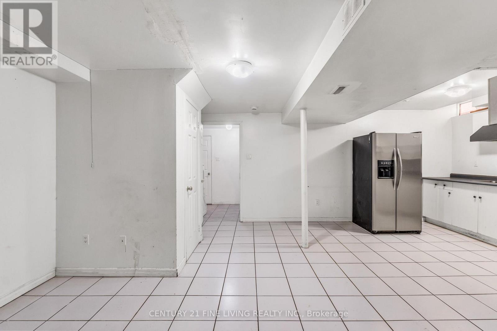 71 Ravenscliffe Court, Brampton, Ontario  L6X 4N9 - Photo 44 - W12755182