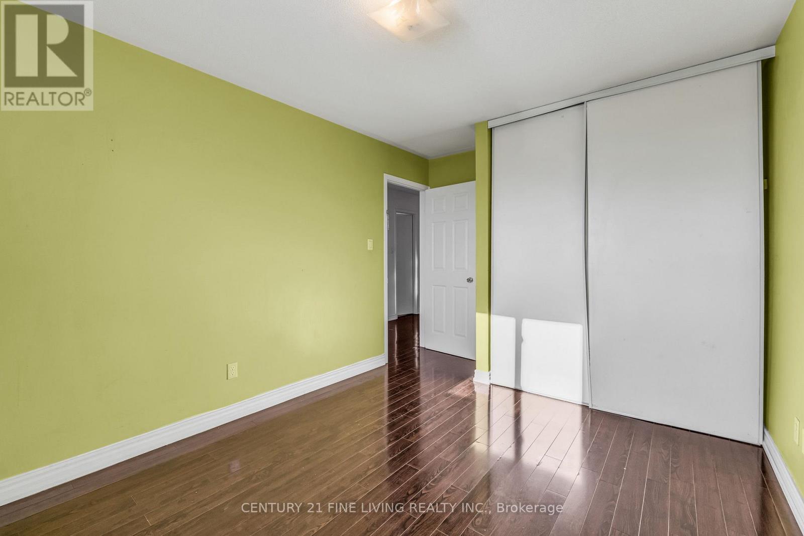 71 Ravenscliffe Court, Brampton, Ontario  L6X 4N9 - Photo 36 - W12755182